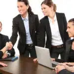 Développement de logiciel sur mesure professionnel : pourquoi solliciter un expert ?