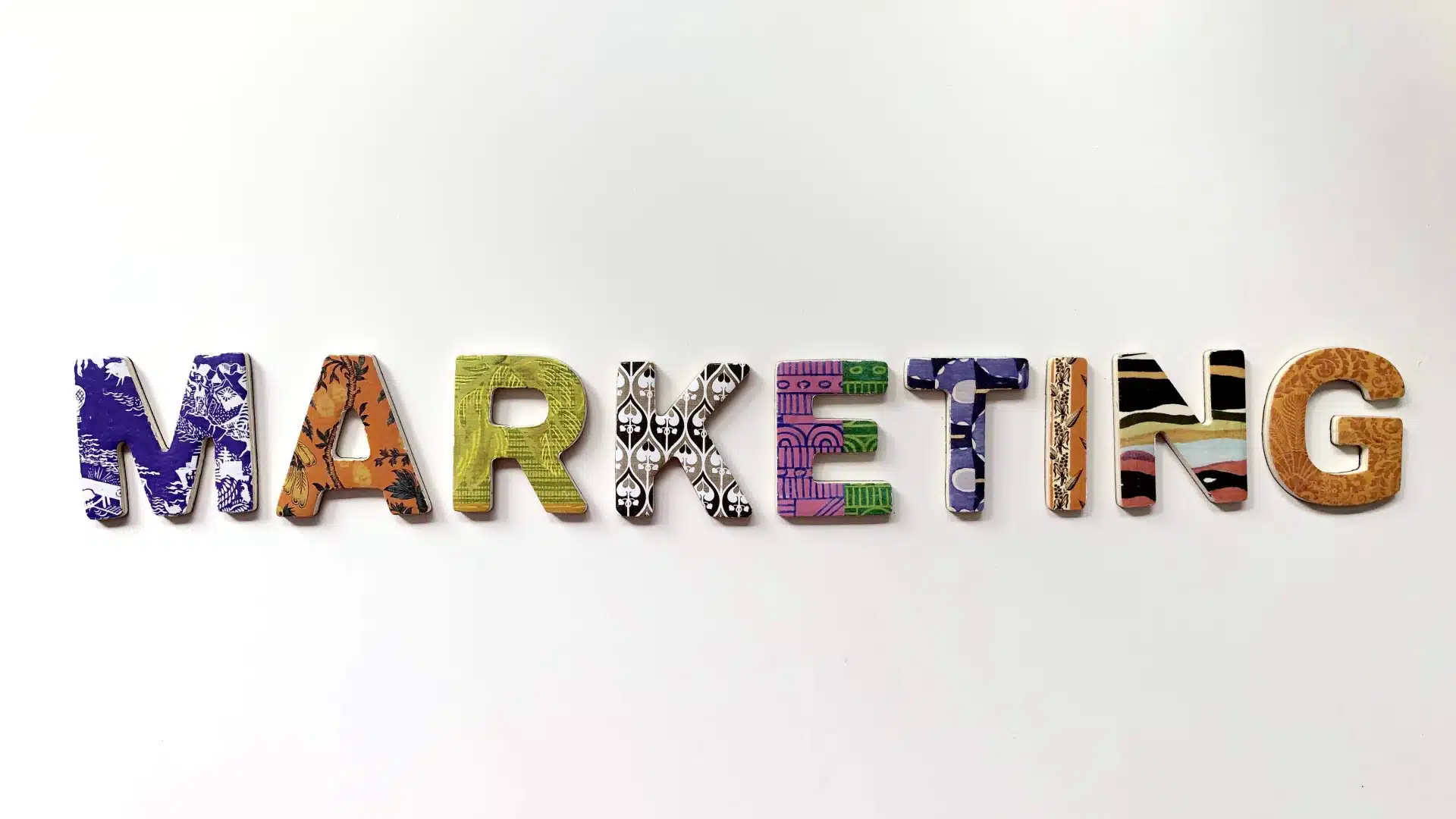 Inbound vs Outbound Marketing : quelle est la meilleure stratégie en 2024 ?
