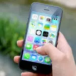 Pourquoi utiliser une application pour automatiser vos SMS ?