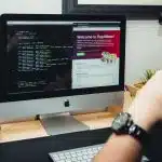 Un développeur web